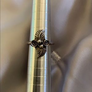 Antique Navajo sterling silver ring 4